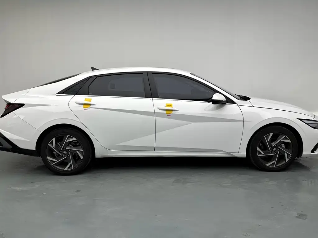 Hyundai Elantra 2025 из CN, фото 8