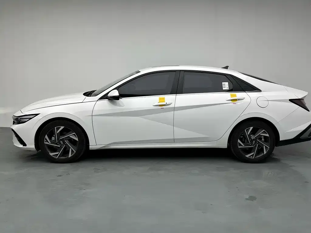 Hyundai Elantra 2025 из CN, фото 9