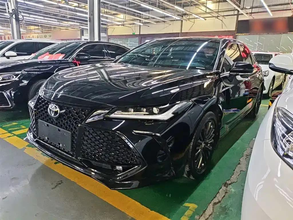 Toyota Avalon 2023 из CN, фото 2