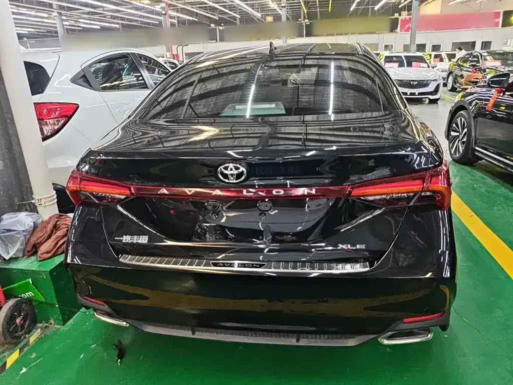 Toyota Avalon 2023 из CN, фото 6
