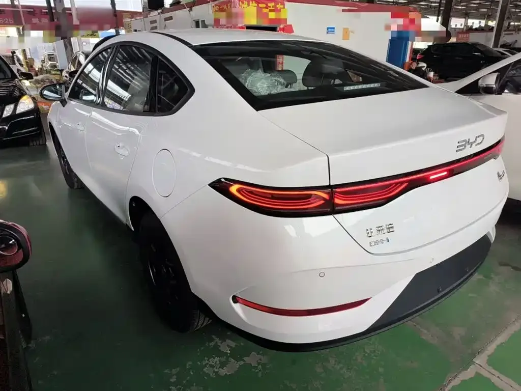 BYD Qin PLUS 2025 из CN, фото 5