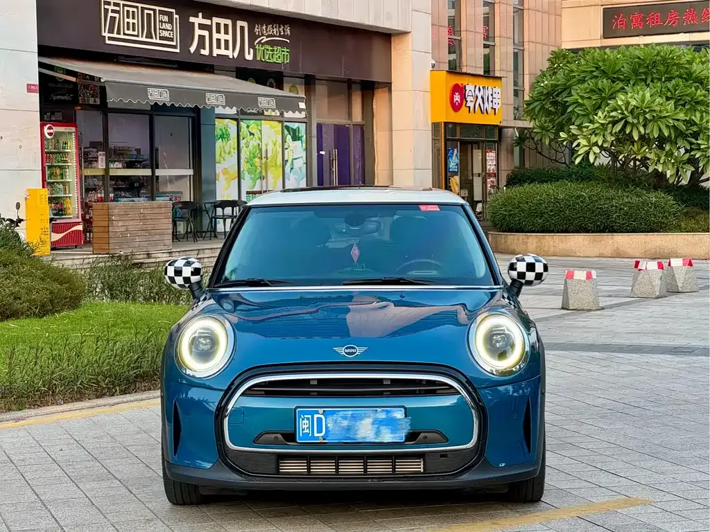 MINI Cooper (3-door) 2022 из CN, фото 2