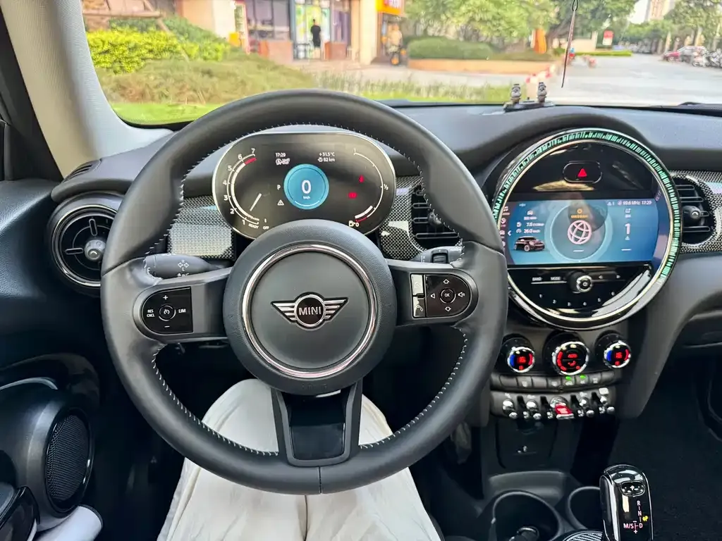 MINI Cooper (3-door) 2022 из CN, фото 6