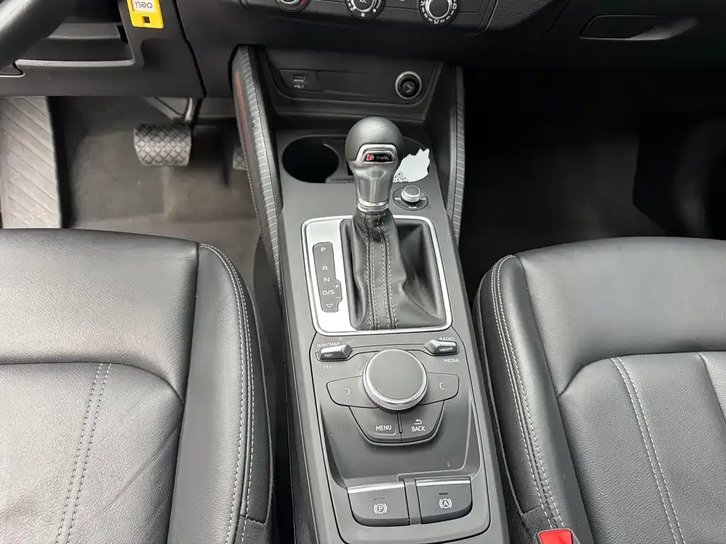 Audi Q2L 2022 из CN, фото 10