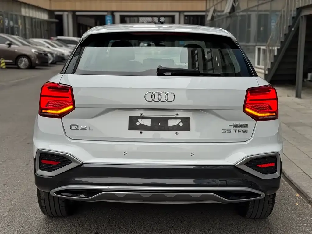 Audi Q2L 2022 из CN, фото 5