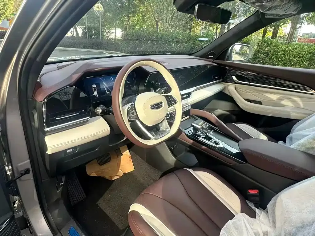 Geely Xingyue L 2024 из CN, фото 4