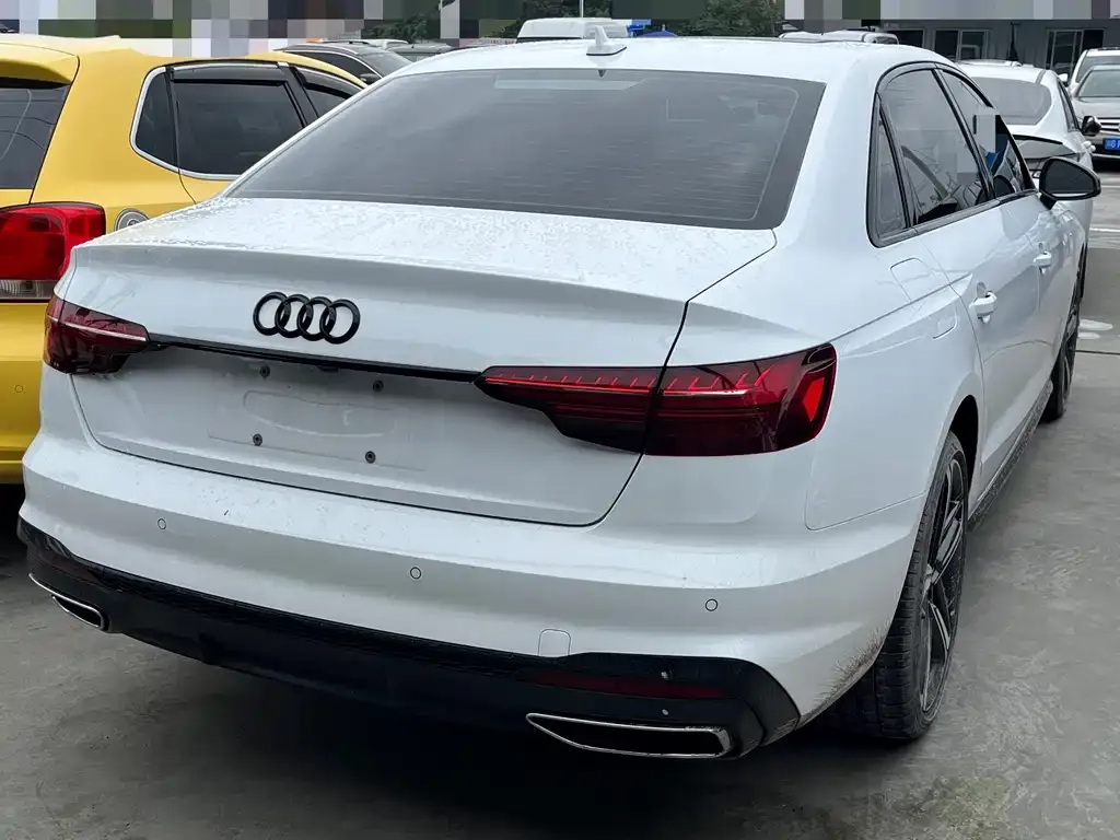 Audi A4L 2024 из CN, фото 6
