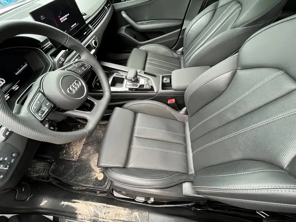 Audi A4L 2024 из CN, фото 7