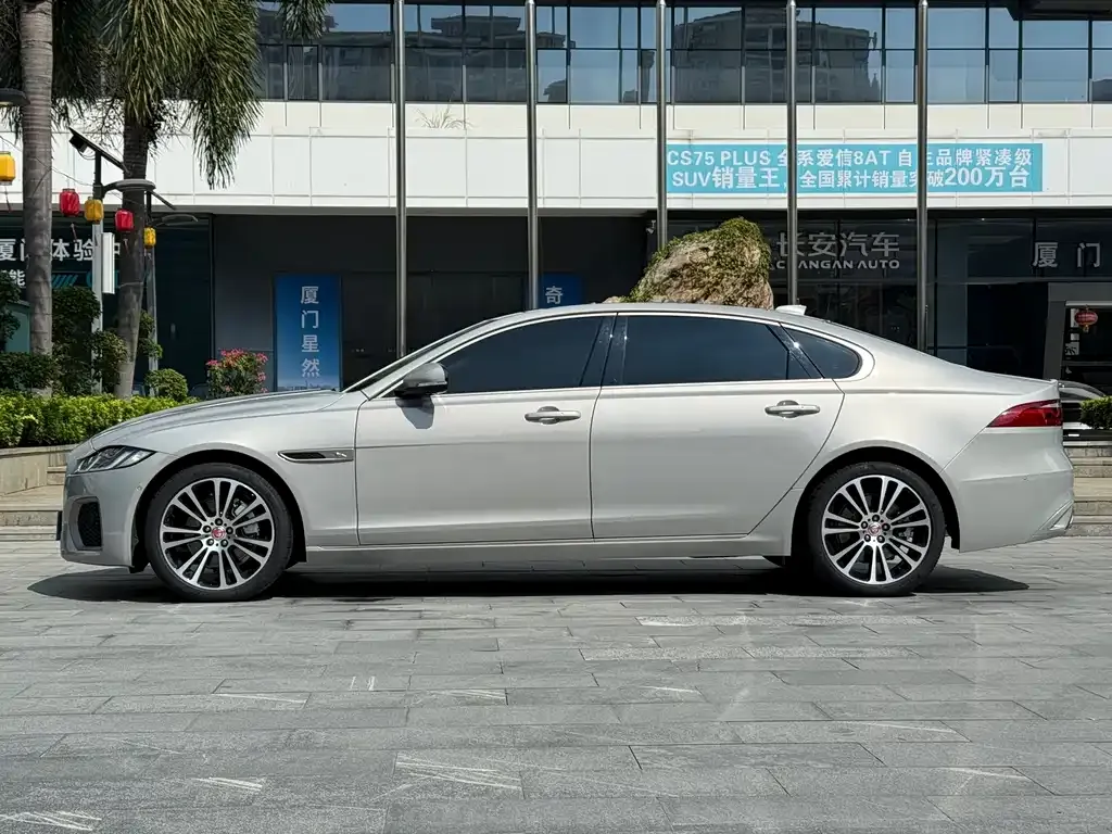 Jaguar XFL 2025 из CN, фото 2