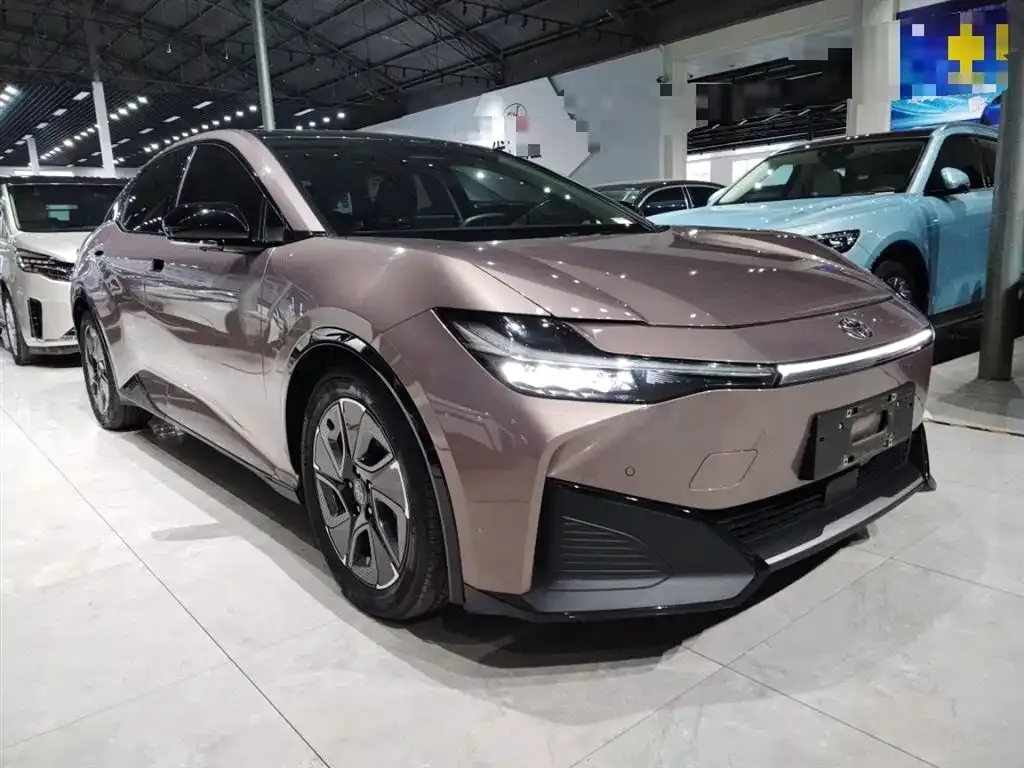Toyota bZ3 2023 из CN, фото 4