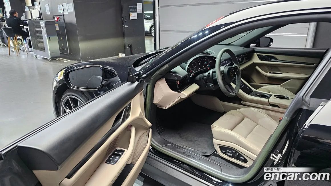 Porsche Taycan 2022 из KR, фото 10
