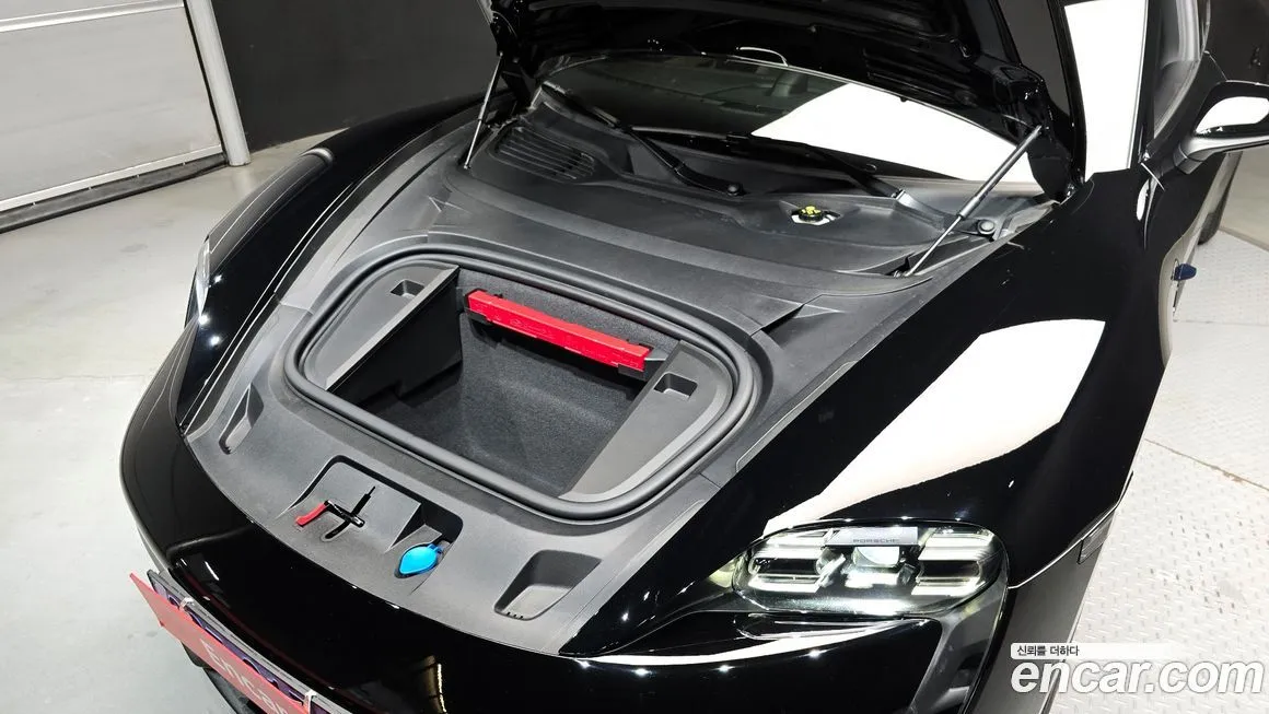Porsche Taycan 2022 из KR, фото 6