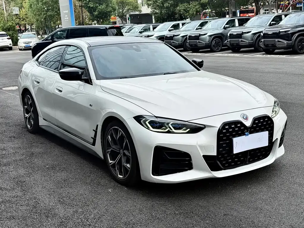 BMW 4 Series 2022 из CN, фото 3