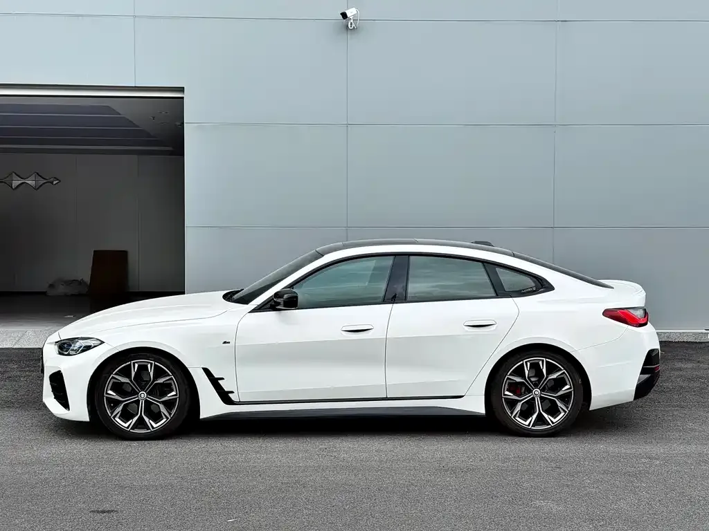 BMW 4 Series 2022 из CN, фото 4
