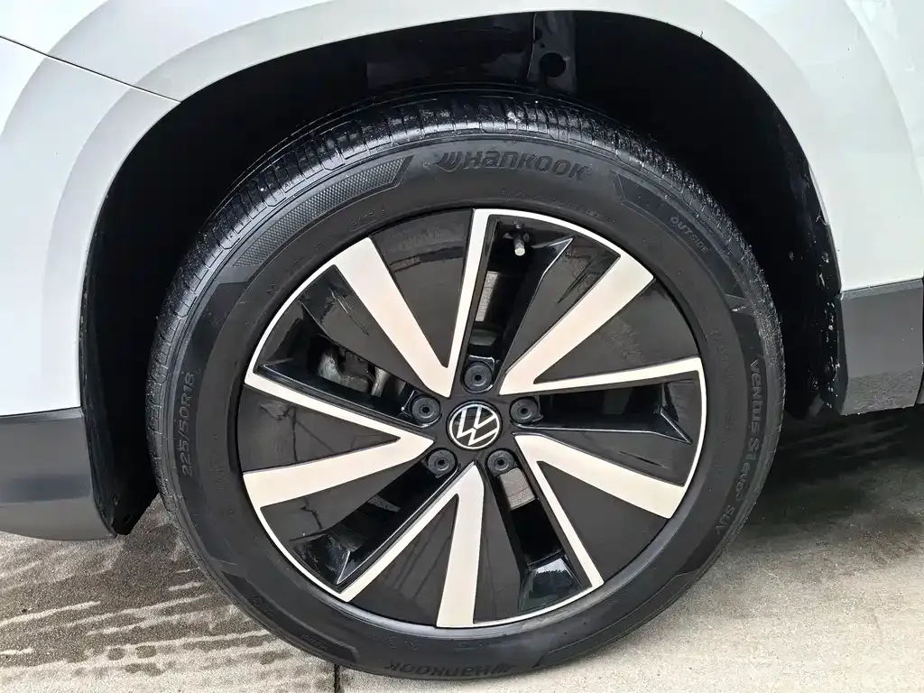 Volkswagen Tharu 2024 из CN, фото 5