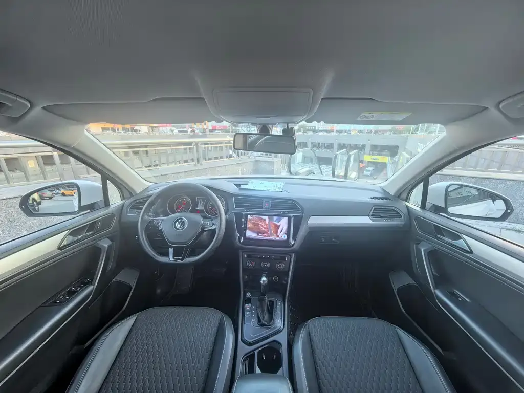 Volkswagen Tiguan L 2021 из CN, фото 9