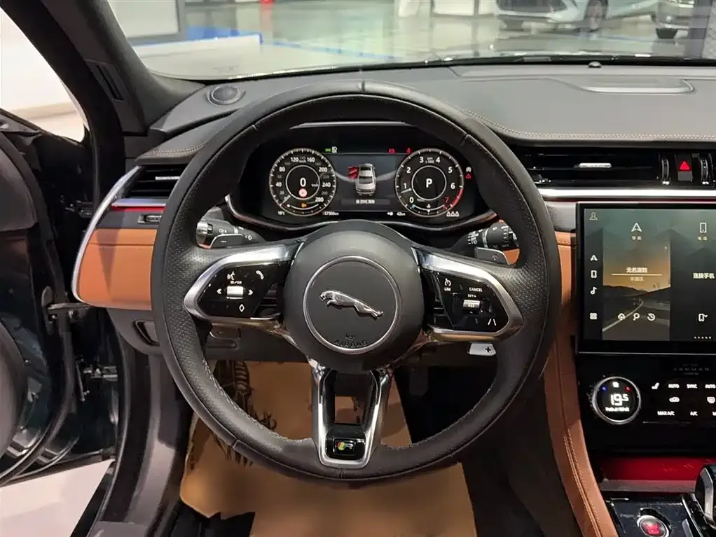 Jaguar XFL 2023 из CN, фото 3