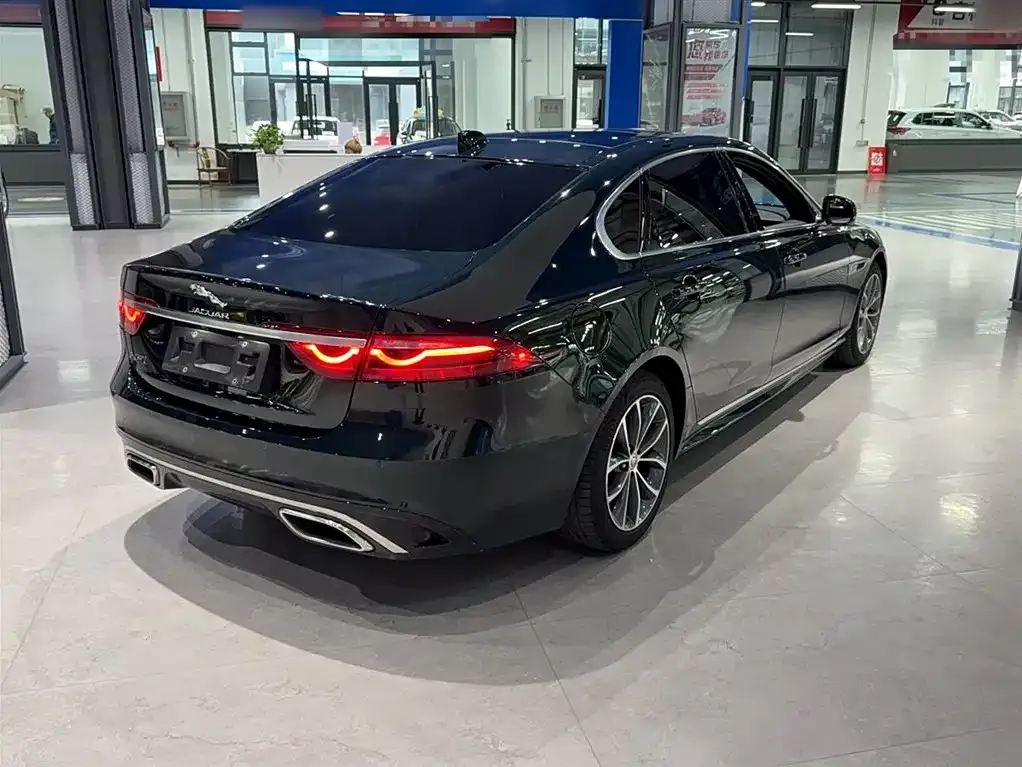 Jaguar XFL 2023 из CN, фото 7