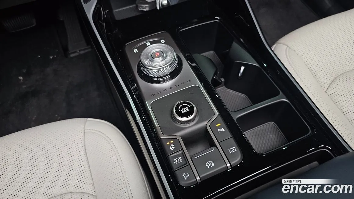 Kia Sorento — фото 9