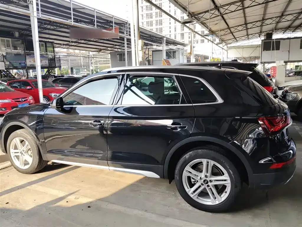 Audi Q5L 2023 из CN, фото 5