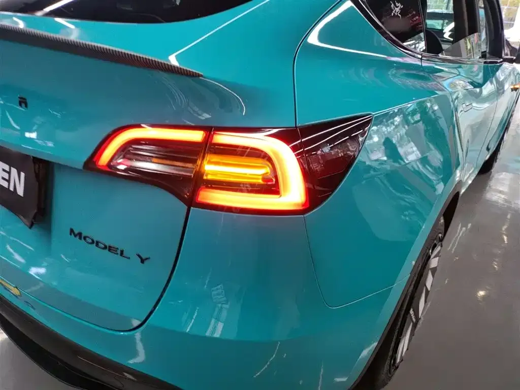 Tesla Model Y 2023 из CN, фото 8