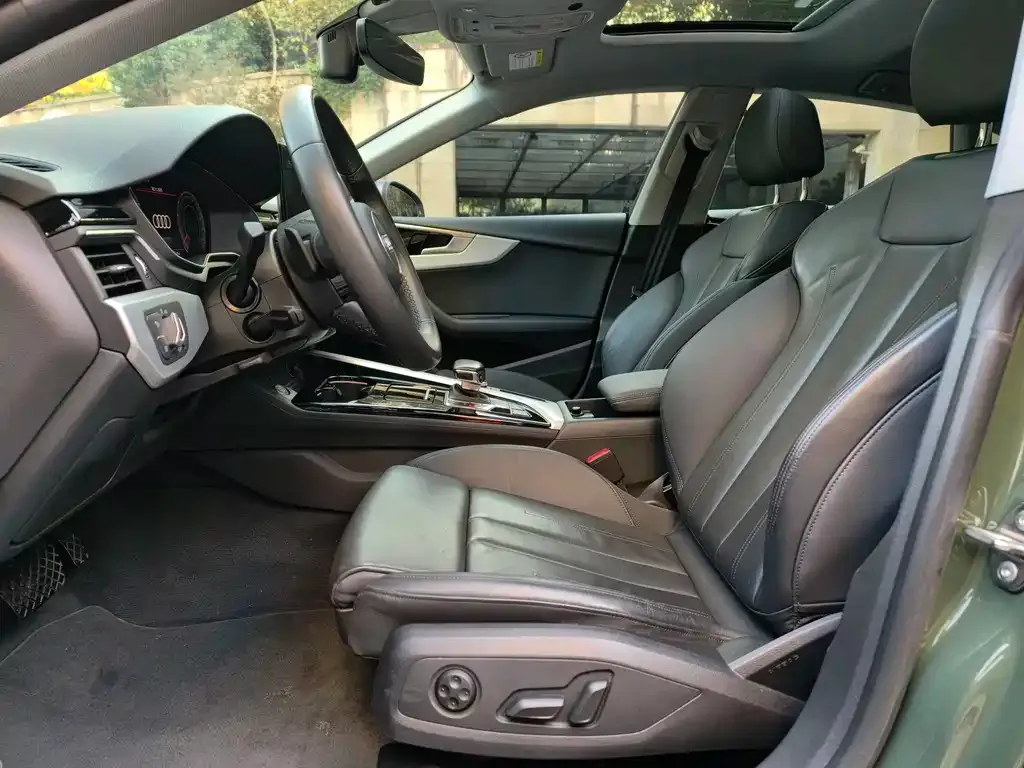 Audi A5 (Import) 2023 из CN, фото 8