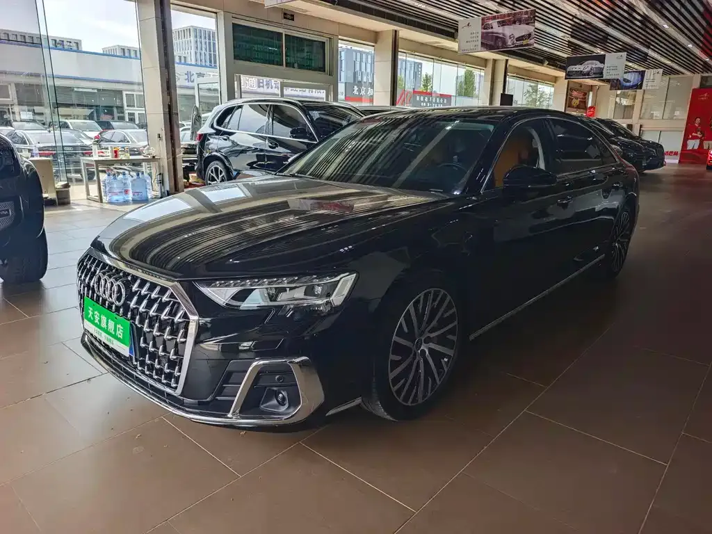Audi A8 2023 из CN, фото 1