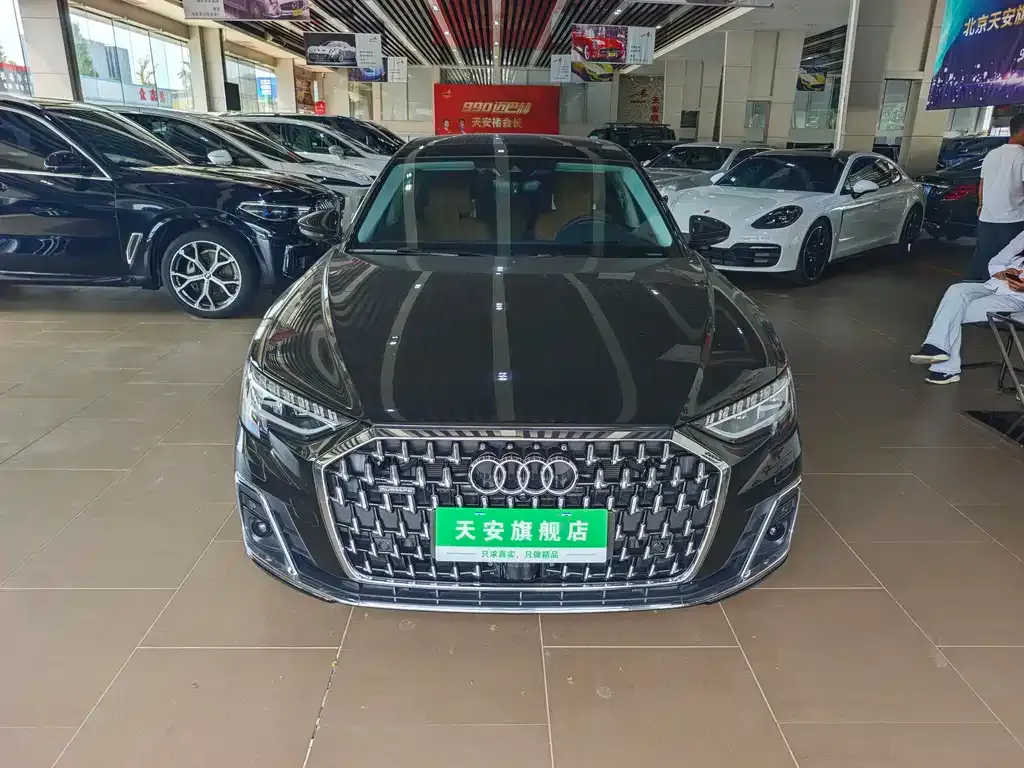 Audi A8 2023 из CN, фото 2