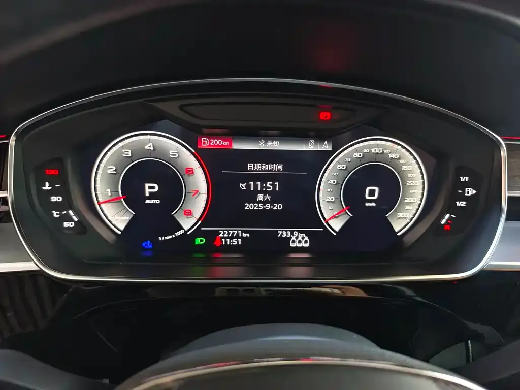 Audi A8 2023 из CN, фото 8