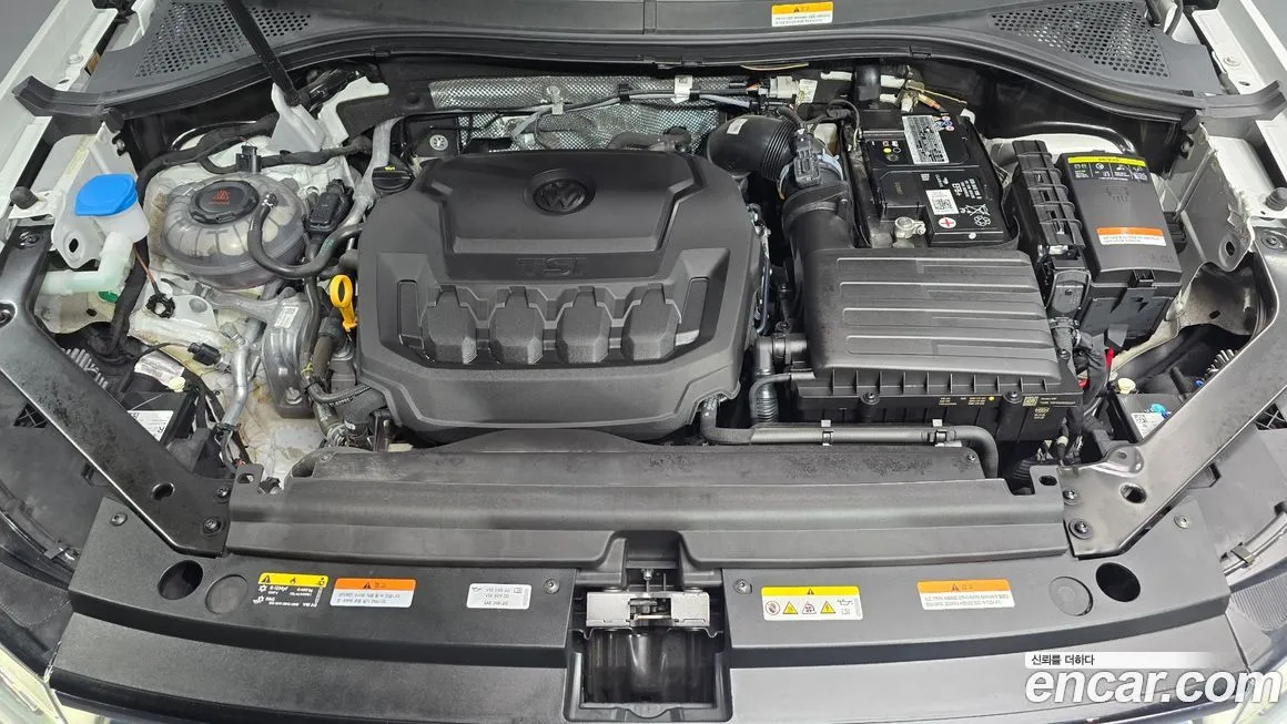 Volkswagen Tiguan — фото 6