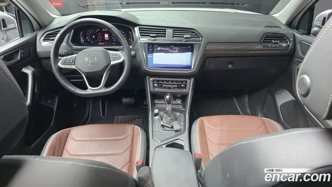 Volkswagen Tiguan — фото 7