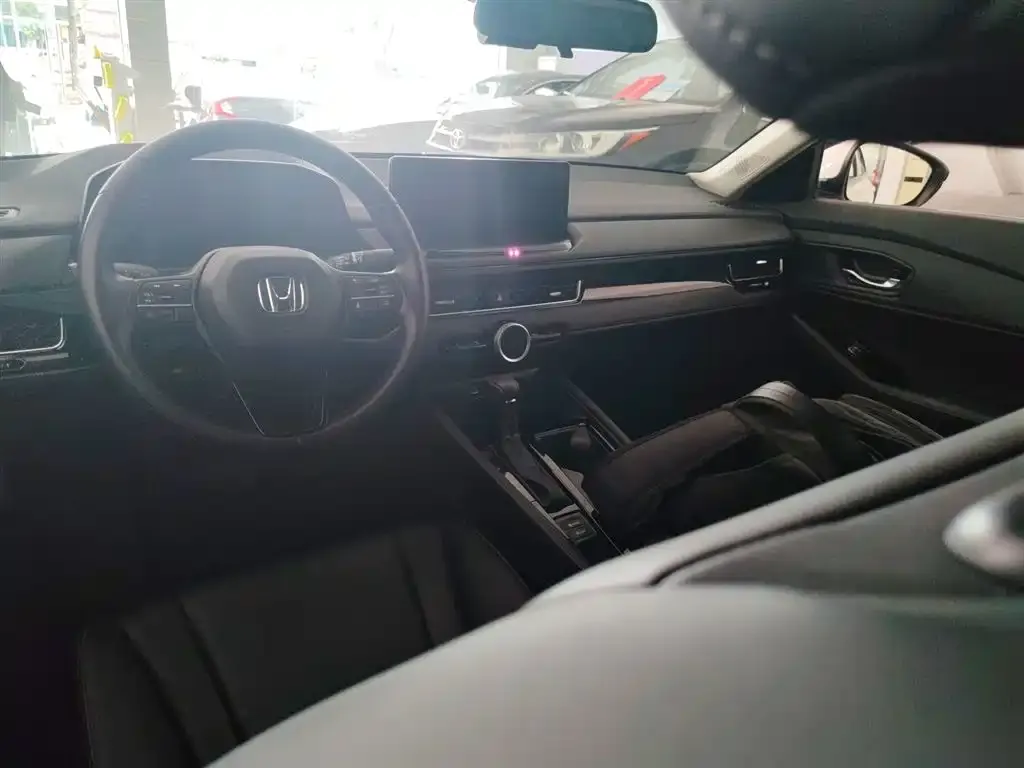 Honda Inspire 2024 из CN, фото 10