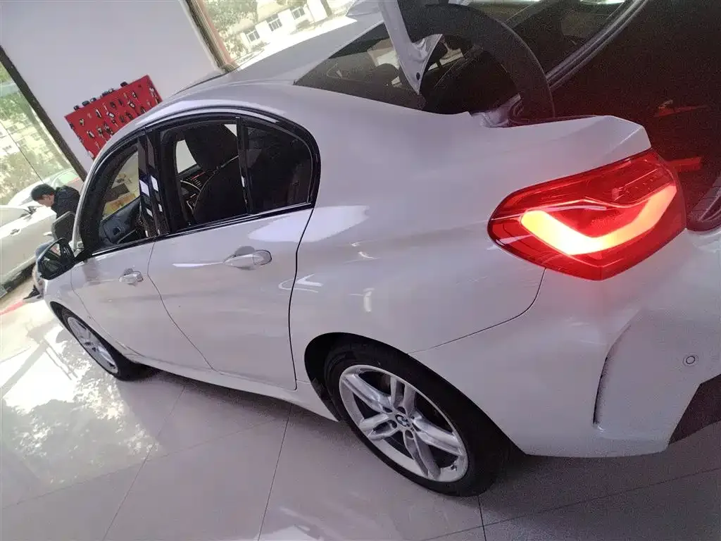 BMW 1 Series 2021 из CN, фото 5