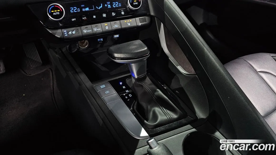 Hyundai AVANTE — фото 9