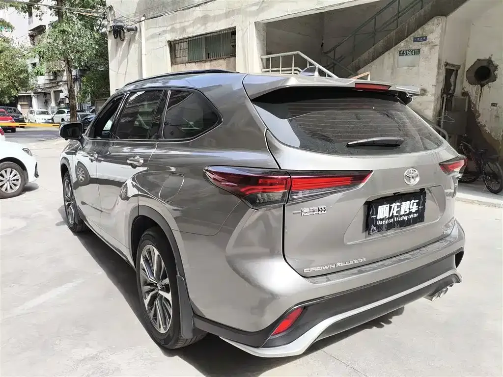 Toyota Crown Kluger 2025 из CN, фото 10