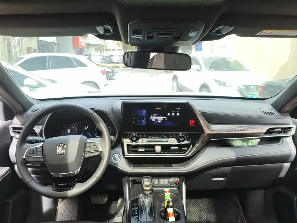 Toyota Crown Kluger 2025 из CN, фото 2