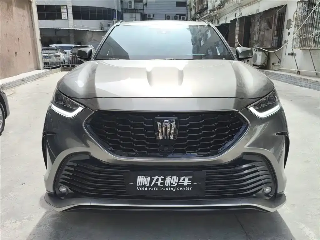 Toyota Crown Kluger 2025 из CN, фото 6