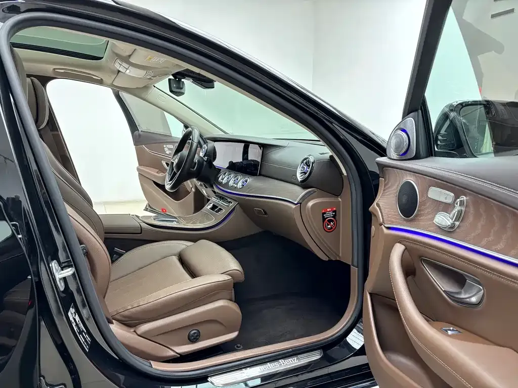 Mercedes-Benz E-Class 2022 из CN, фото 10