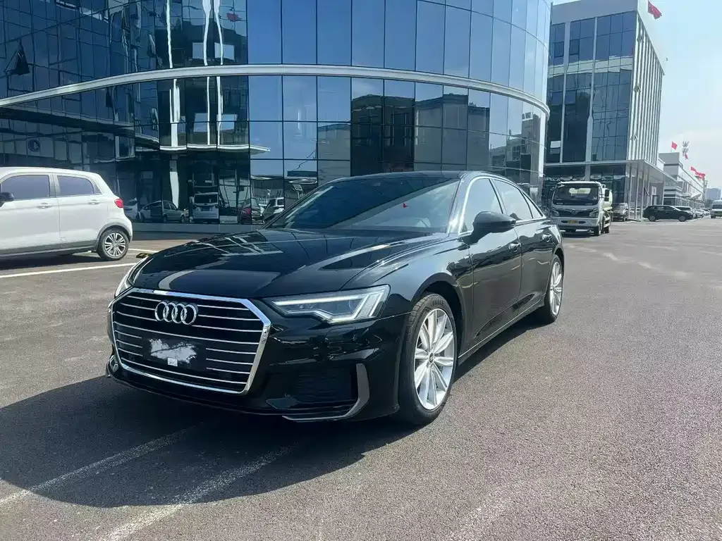 Audi A6L 2022 из CN, фото 2