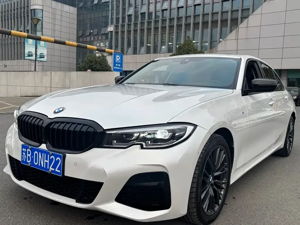 BMW 3 Series — фото 1