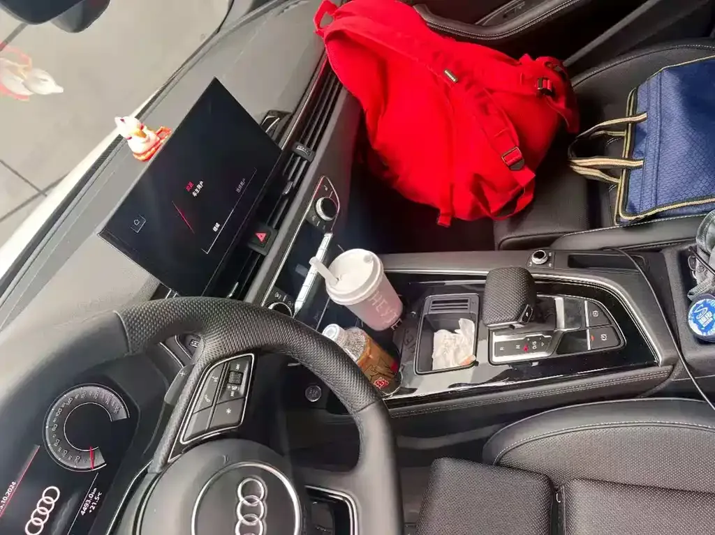 Audi A4L 2024 из CN, фото 4