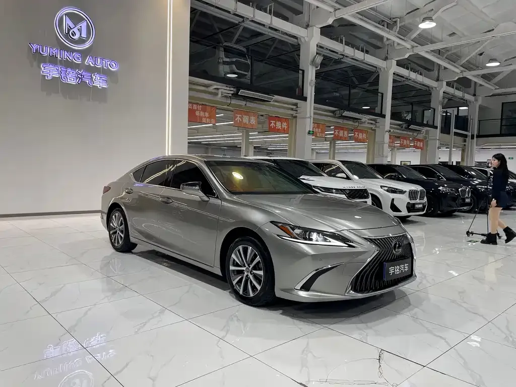 Lexus ES 2021 из CN, фото 6
