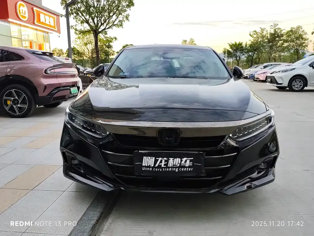 Honda Accord 2023 из CN, фото 2
