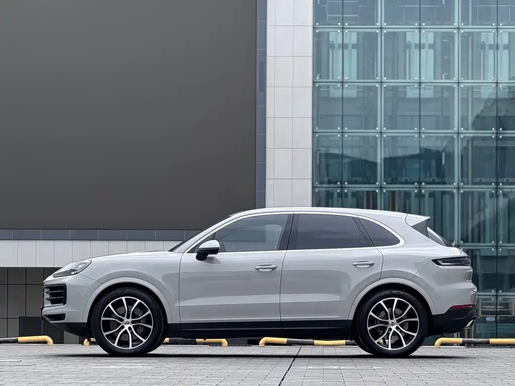Porsche Cayenne 2024 из CN, фото 2