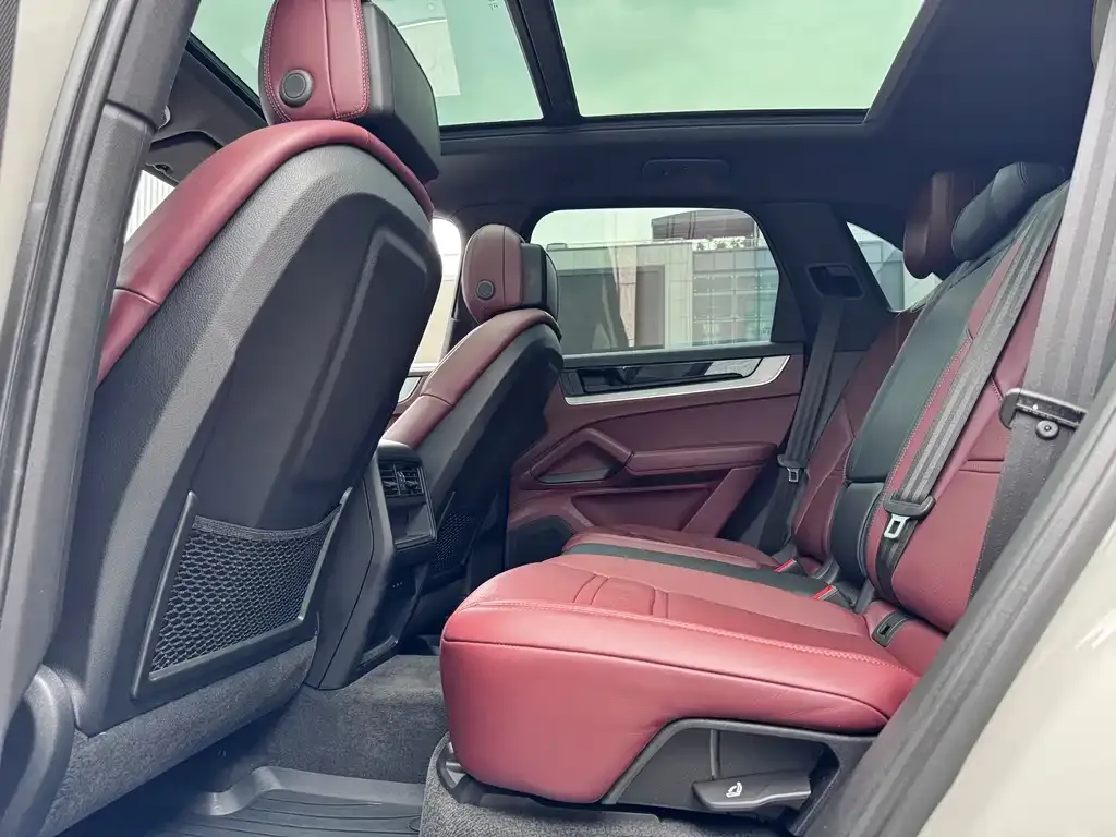 Porsche Cayenne 2024 из CN, фото 7