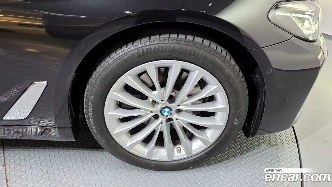 BMW 5-Series 2022 из KR, фото 5