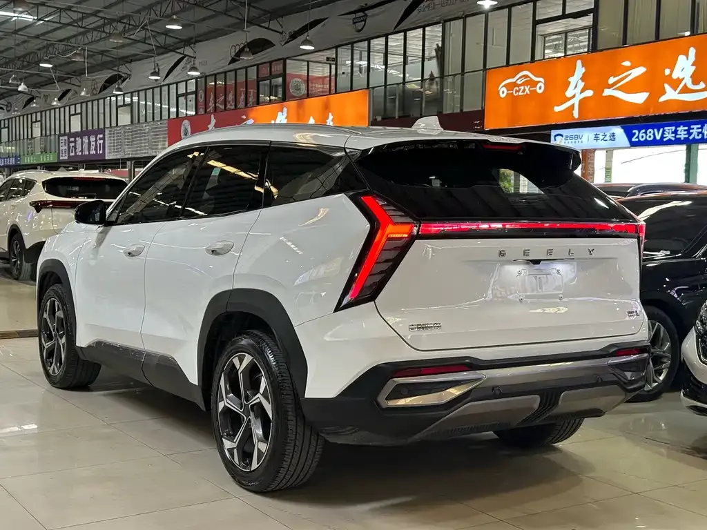 Geely Boyue L 2023 из CN, фото 3