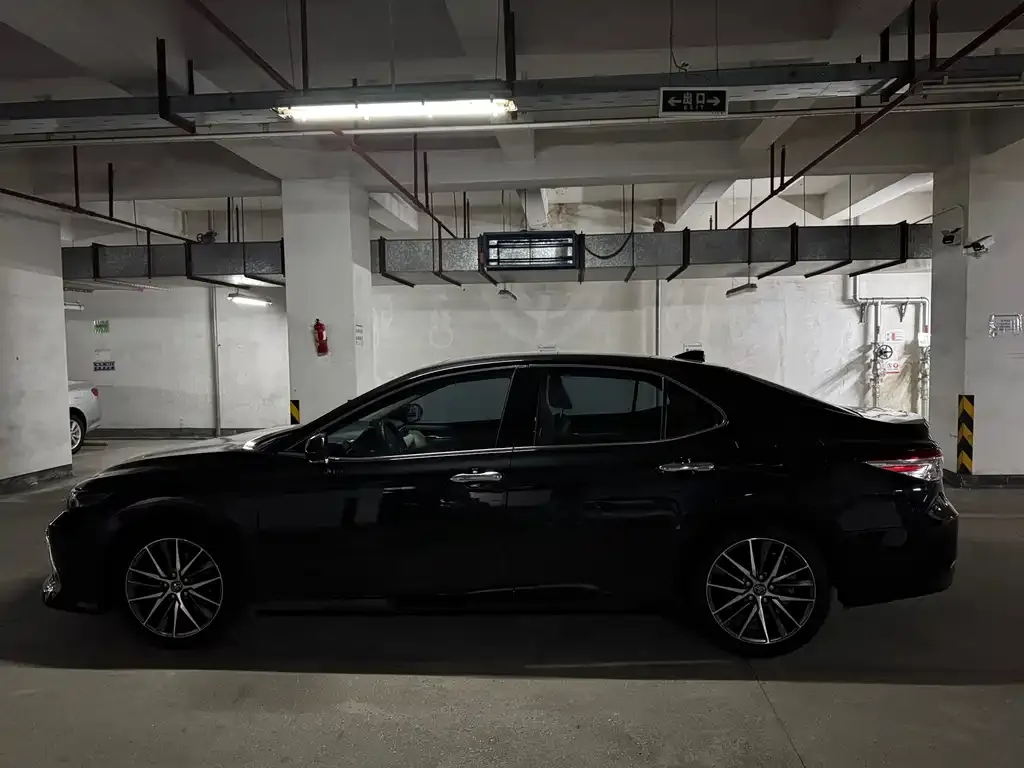 Toyota Camry 2021 из CN, фото 4
