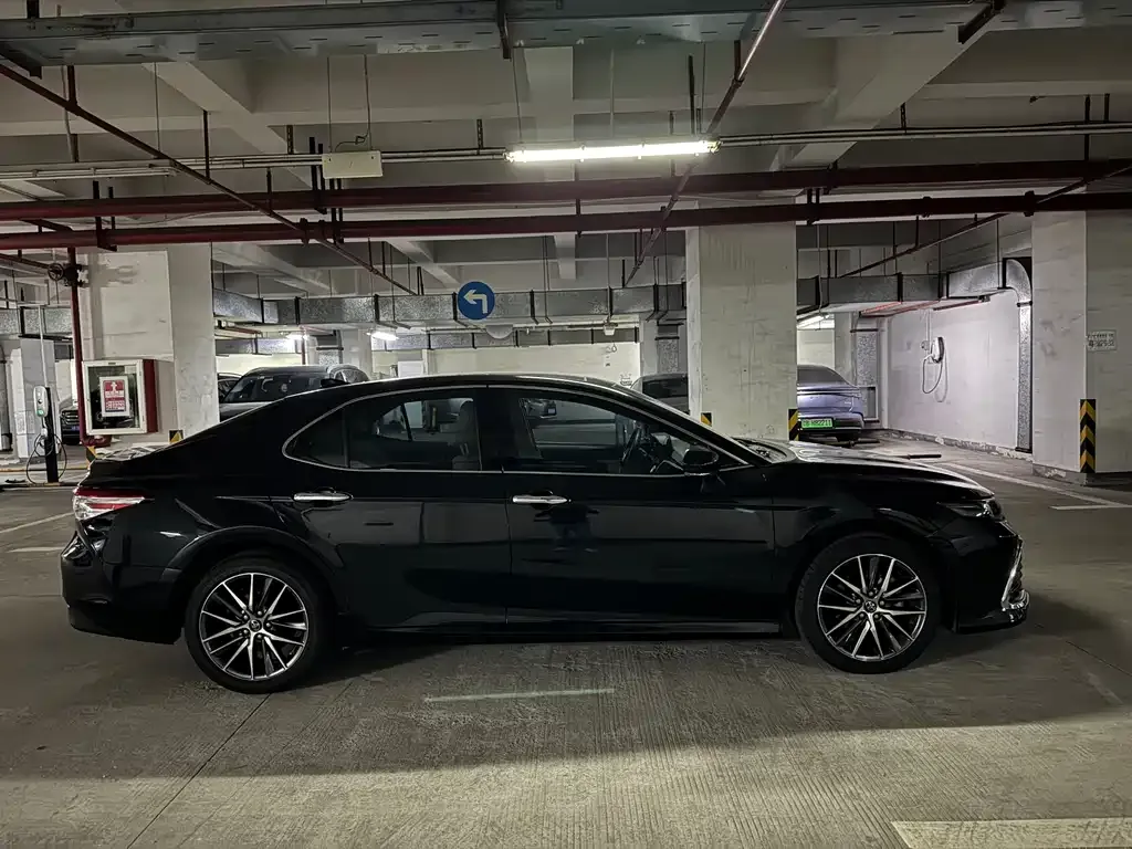 Toyota Camry 2021 из CN, фото 5