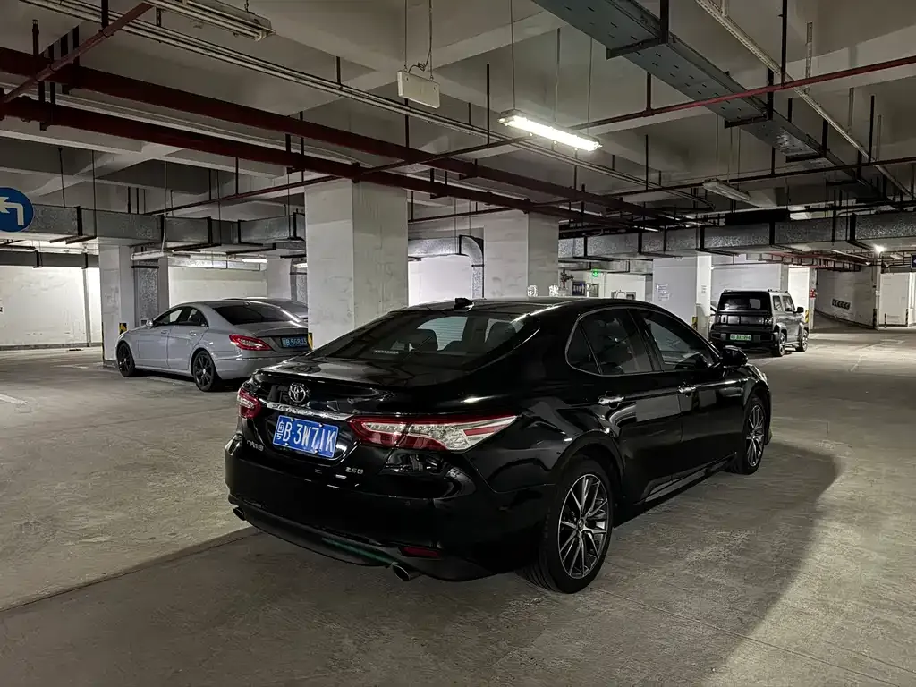 Toyota Camry 2021 из CN, фото 7
